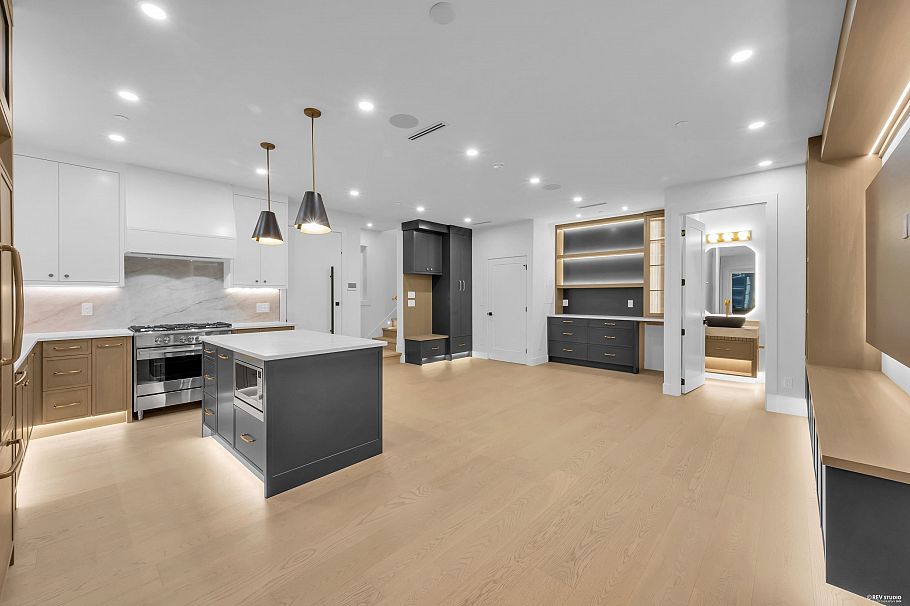 2 5150 Spencer Street Vancouver, BC - 11