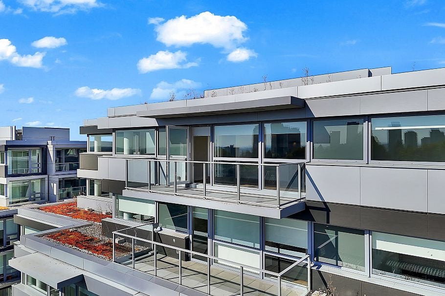 604 8080 Oak Street Vancouver, BC - 1