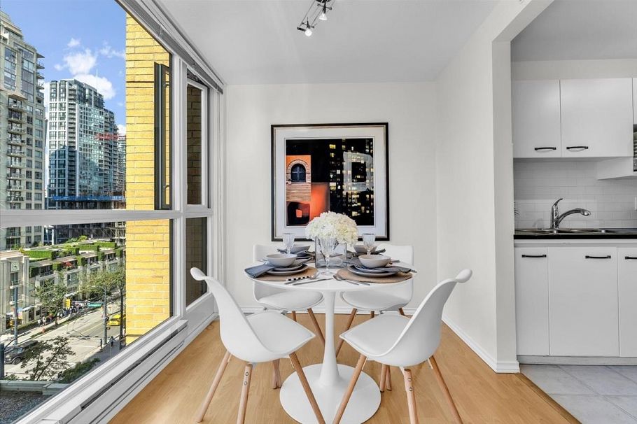 708 1188 Richards Street Vancouver, BC - 13