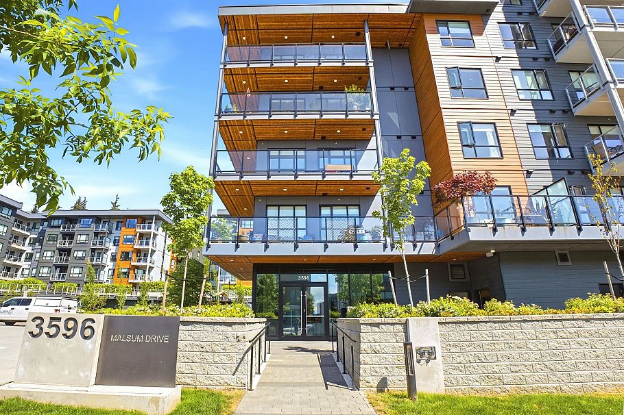513 3596 Malsum Drive North Vancouver, BC - 29