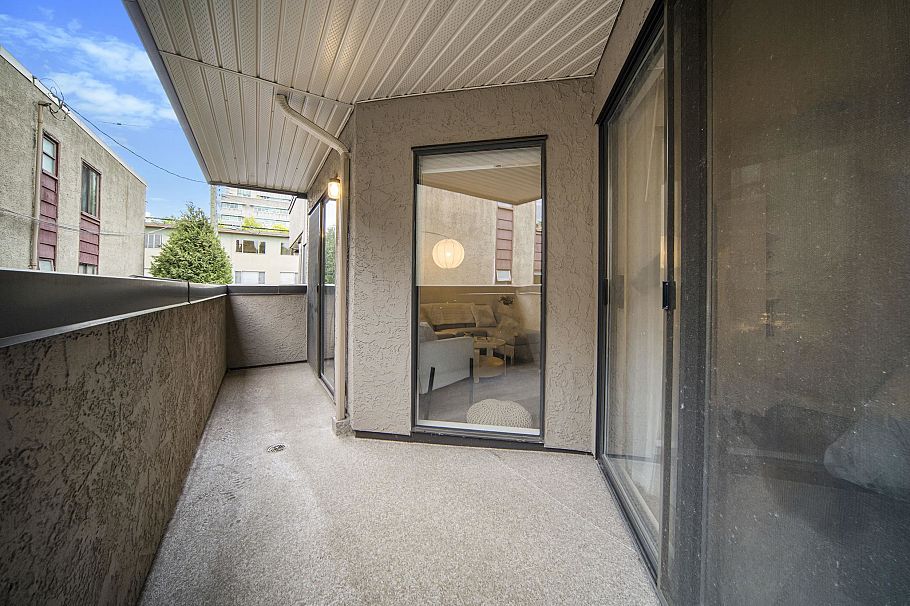209 975 W 13th Avenue Vancouver, BC - 26