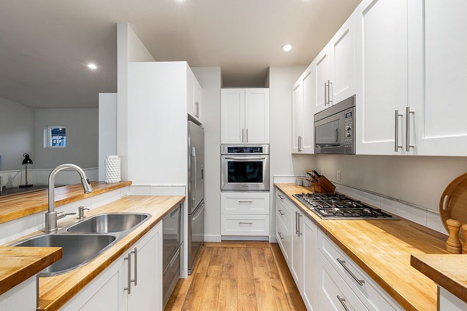FRSL17 415 W Esplanade Avenue North Vancouver, BC - 21