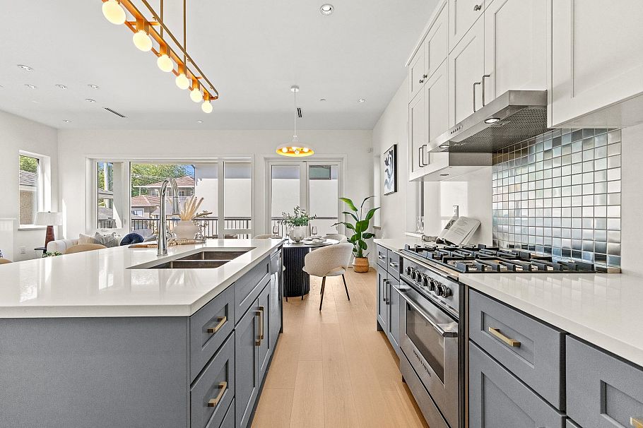 5079 Elgin Street Vancouver, BC - 5