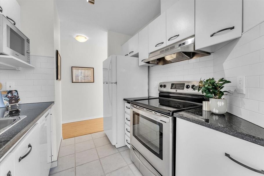 708 1188 Richards Street Vancouver, BC - 18