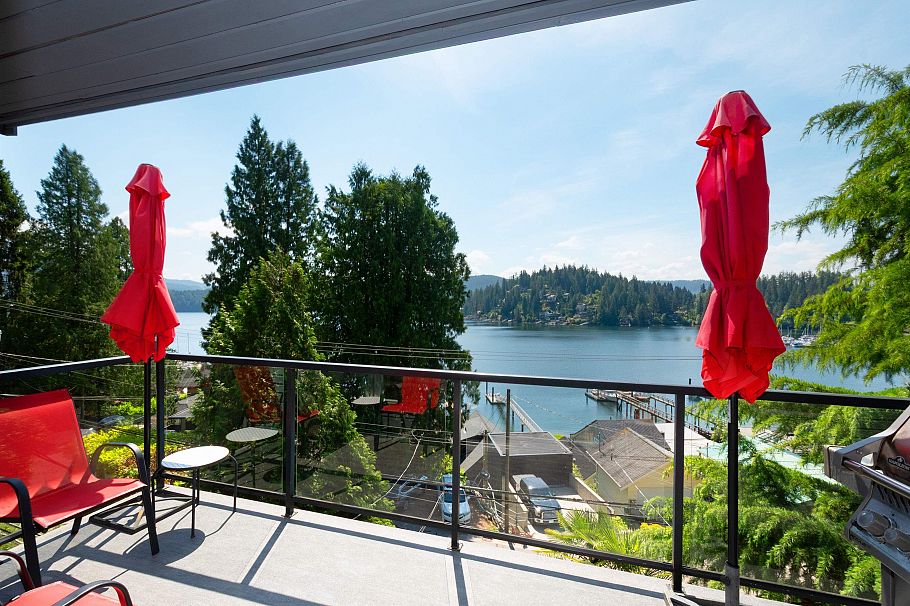 2643 Panorama Drive North Vancouver, BC - 15