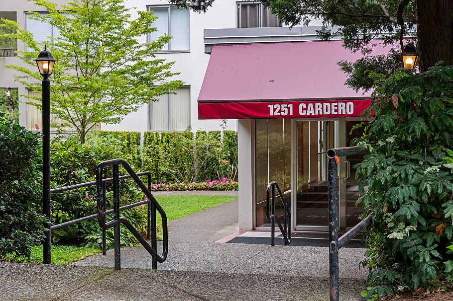1504 1251 Cardero Street Vancouver, BC - 24