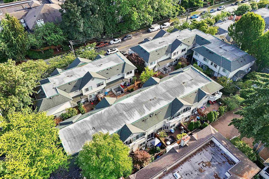 7 828 W 16th Street North Vancouver, BC - 34