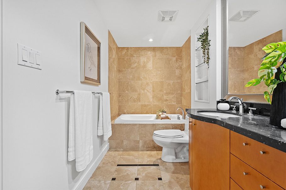 902 1650 Bayshore Drive Vancouver, BC - 22