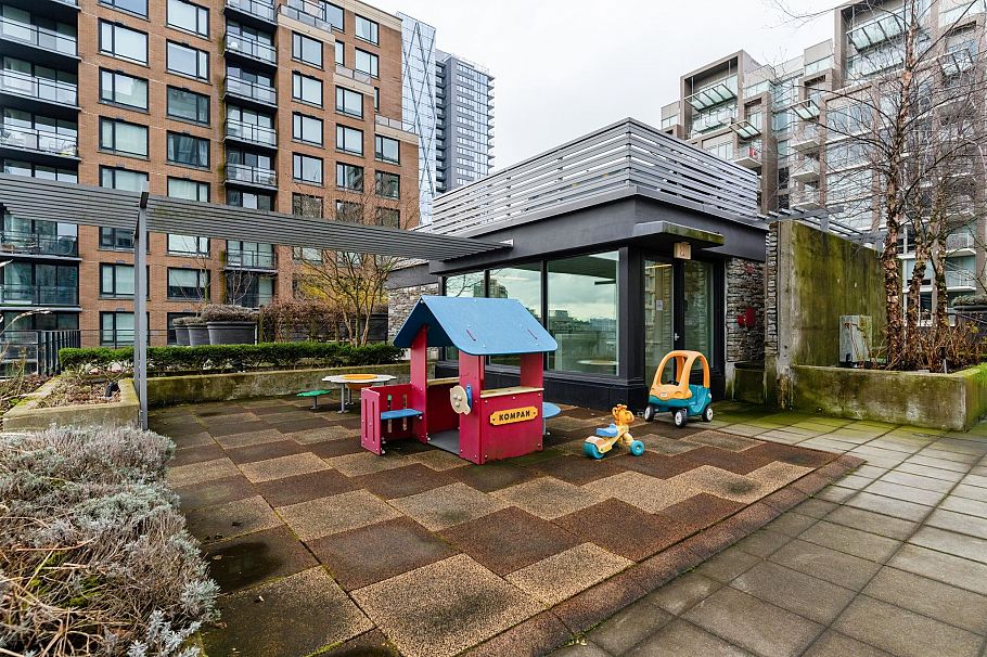 606 1088 Richards Street Vancouver, BC - 21