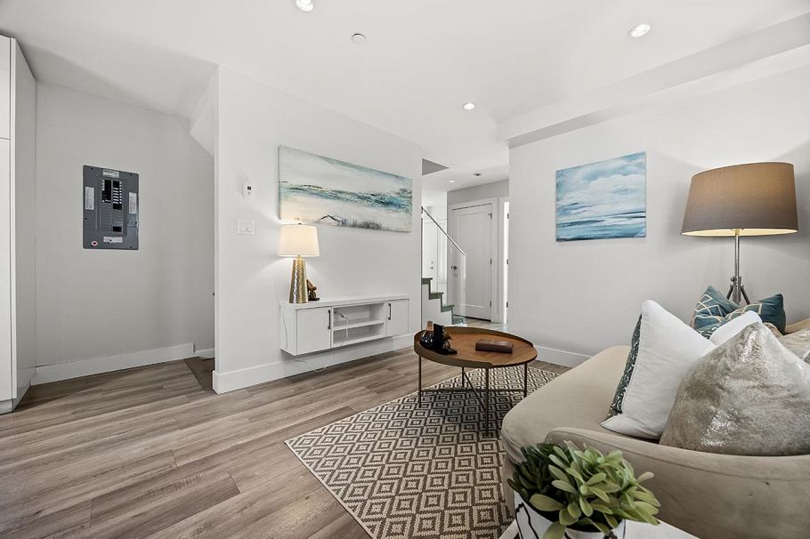 5440 Rhodes Street Vancouver, BC - 6
