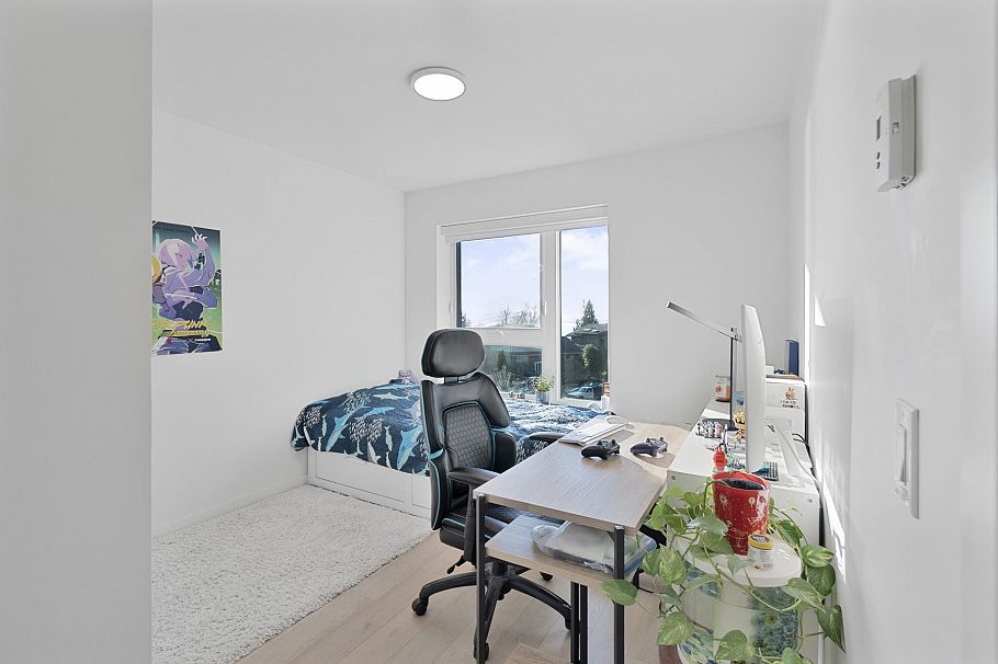 11 528 E 2nd Street North Vancouver, BC - 23
