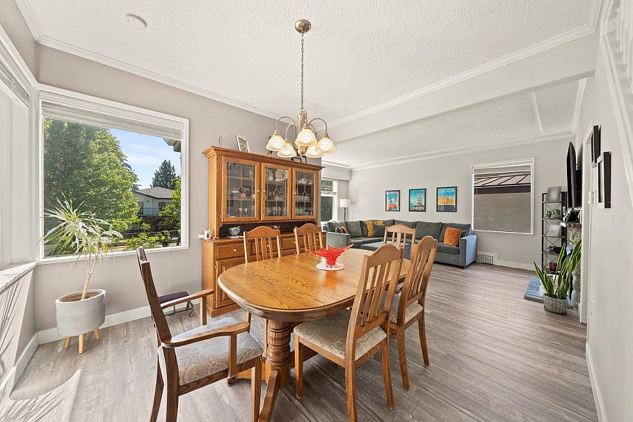 5743 St. Margarets Street Vancouver, BC - 6