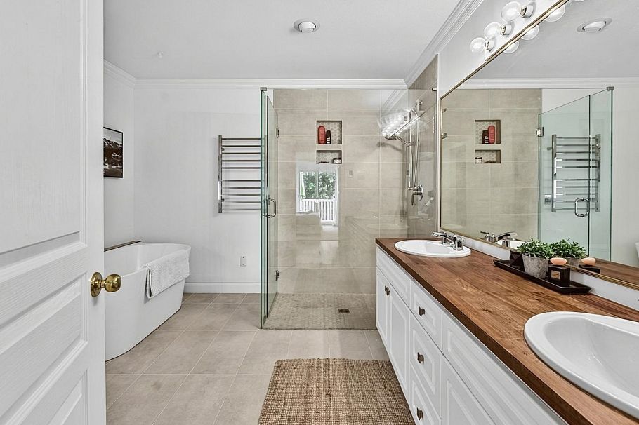 1074 Kilmer Road North Vancouver, BC - 19