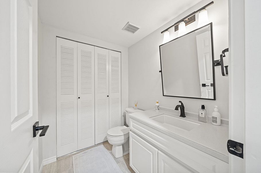 2408 SE Marine Drive Vancouver, BC - 22