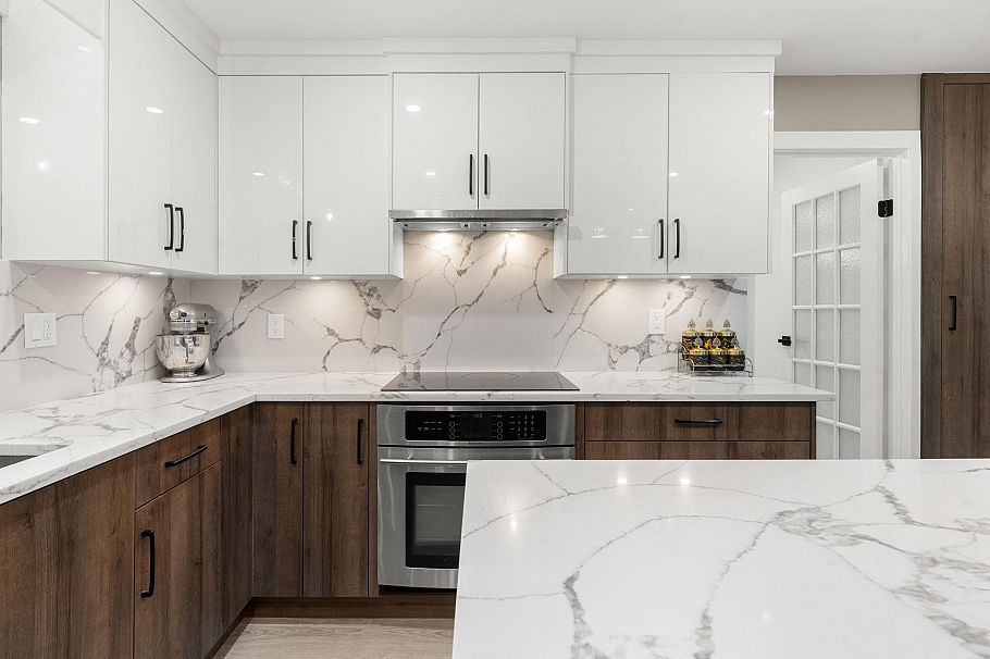660 E 22nd Street North Vancouver, BC - 16