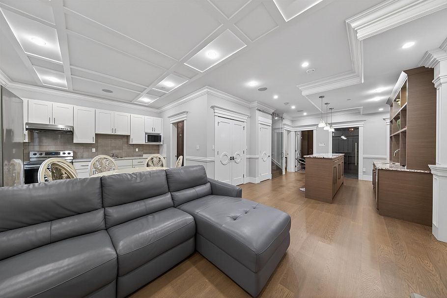 2168 W 22nd Avenue Vancouver, BC - 36