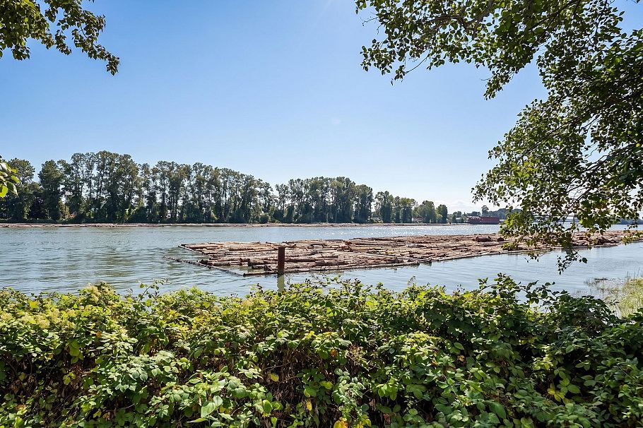 2408 SE Marine Drive Vancouver, BC - 37