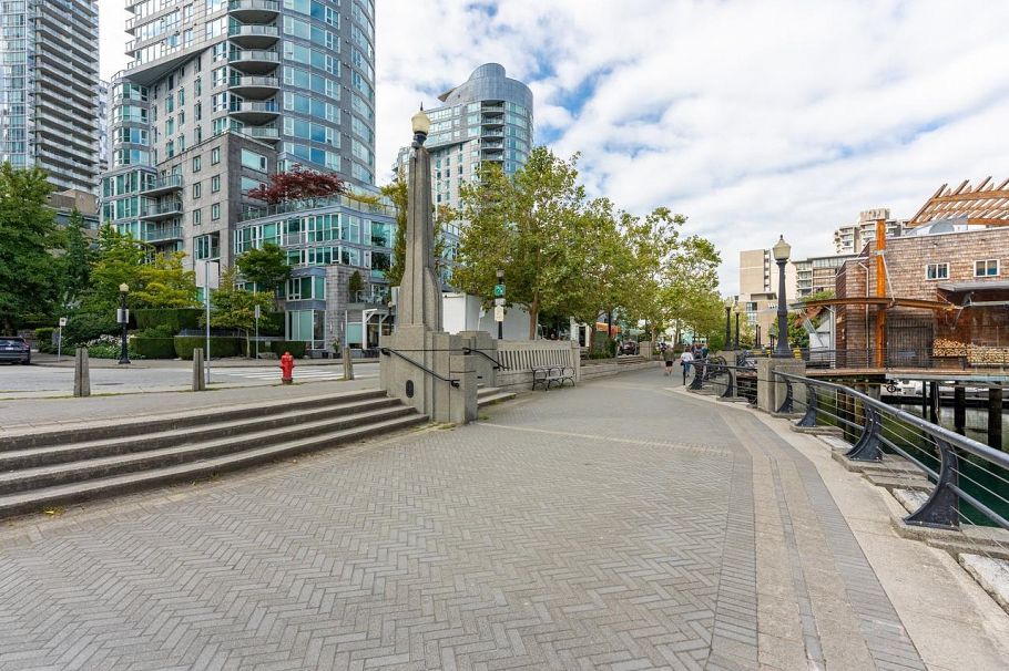 1113 1333 Georgia Street Vancouver, BC - 20