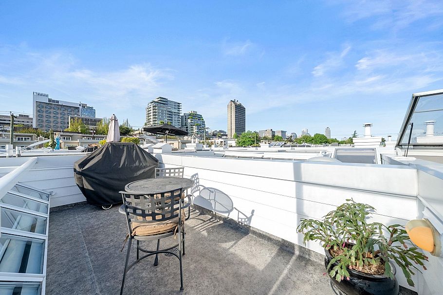 207 669 W 7th Avenue Vancouver, BC - 28