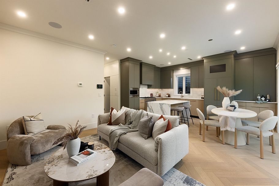 1 258 E 19 Avenue Vancouver, BC - 21