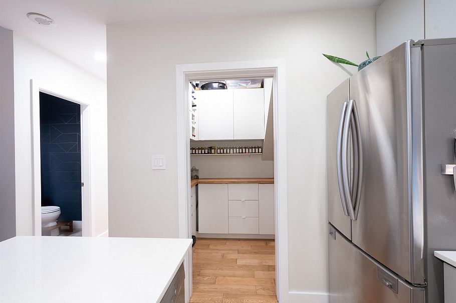 290 E 11th Avenue Vancouver, BC - 12