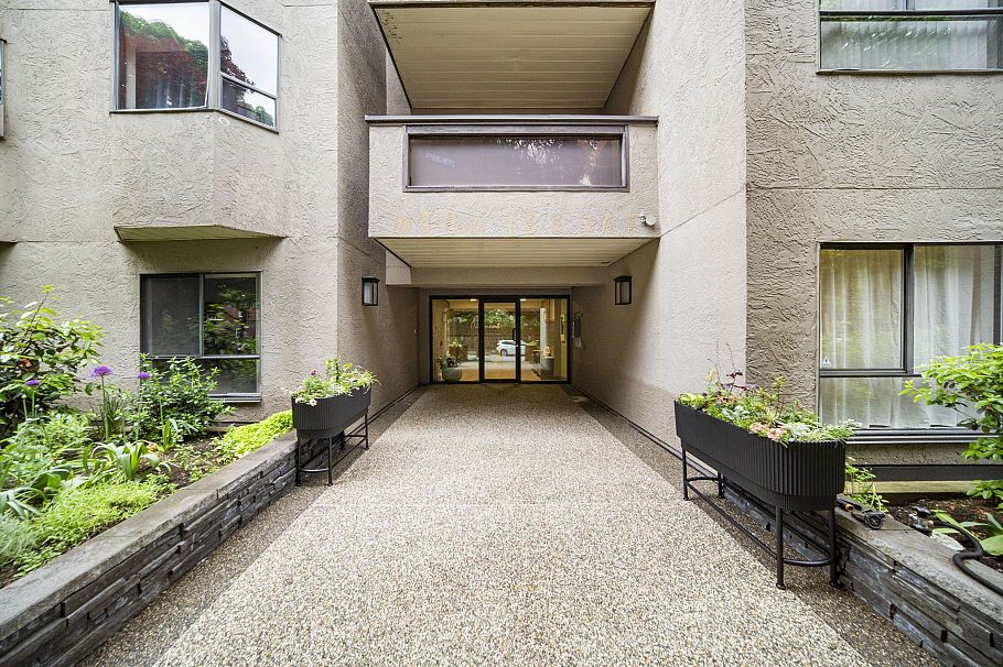 209 975 W 13th Avenue Vancouver, BC - 27