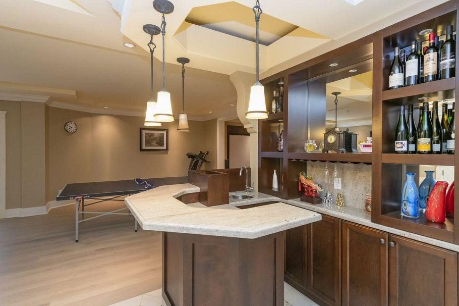 1121 W 39th Avenue Vancouver, BC - 20