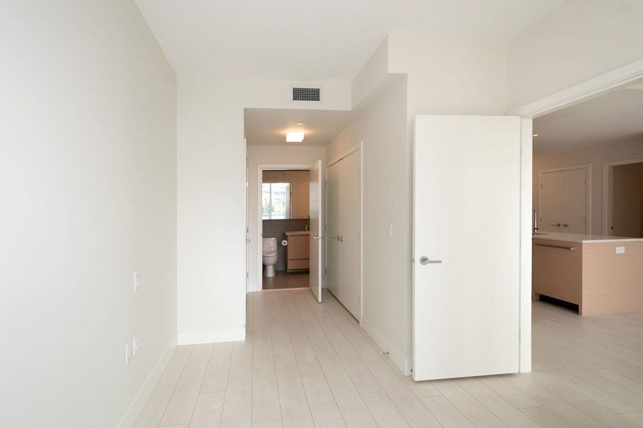 462 8575 Rivergrass Drive Vancouver, BC - 23