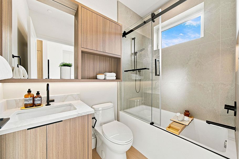 2 646 E 23rd Avenue Vancouver, BC - 14