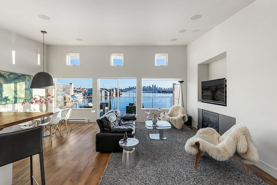 FRSL17 415 W Esplanade Avenue North Vancouver, BC - 24