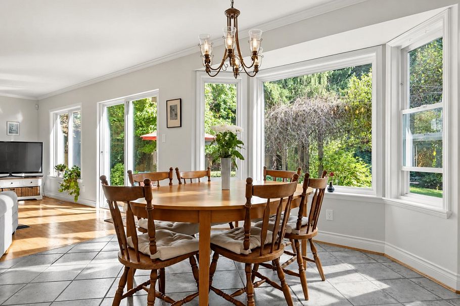 3373 Huntleigh Court North Vancouver, BC - 11