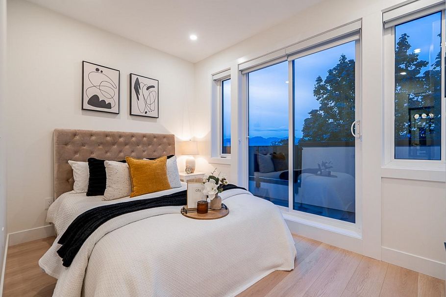 3 3638 Normandy Drive Vancouver, BC - 22
