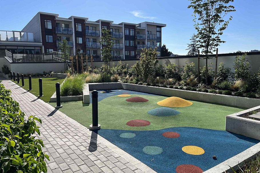 502 1471 Hunter Street North Vancouver, BC - 19