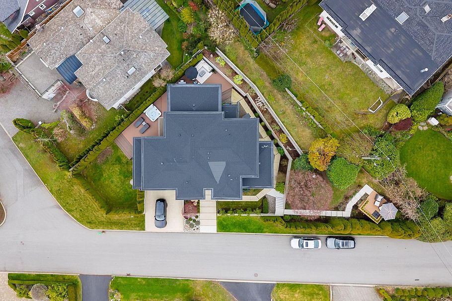 908 Beaconsfield Road North Vancouver, BC - 40