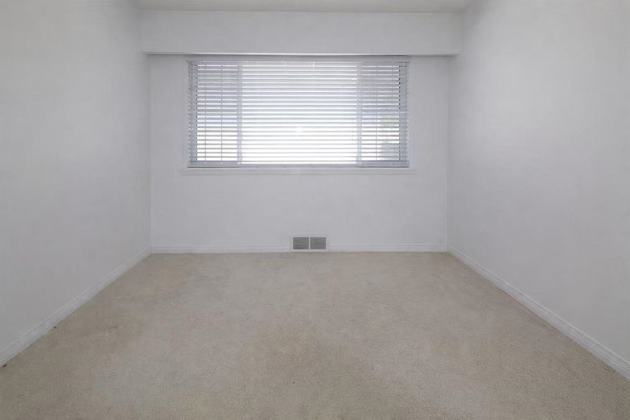 1563 E 59th Avenue Vancouver, BC - 4