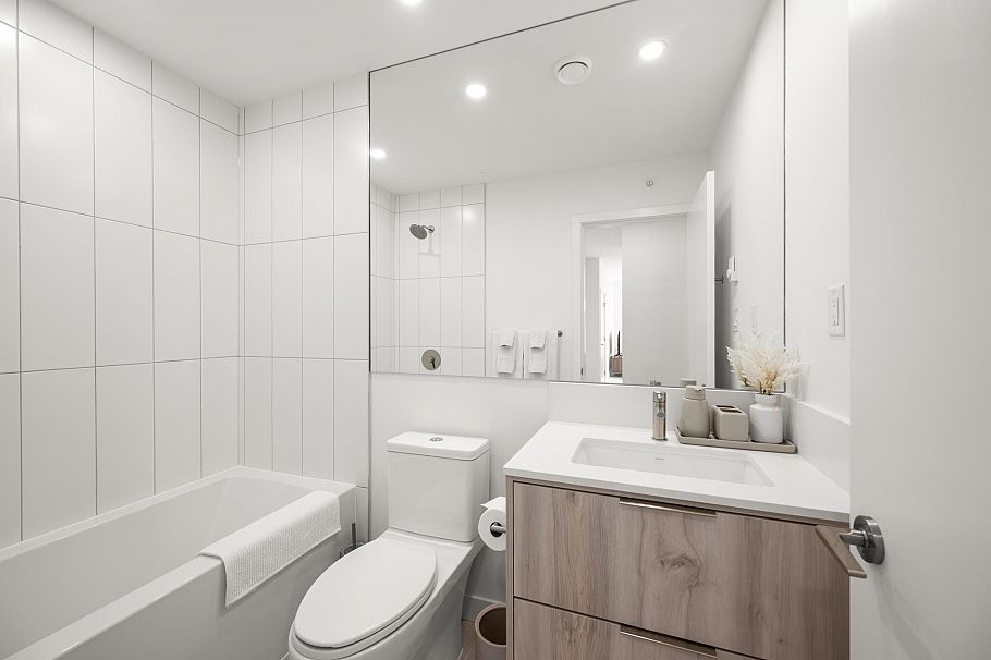 613 3596 Malsum Drive North Vancouver, BC - 19