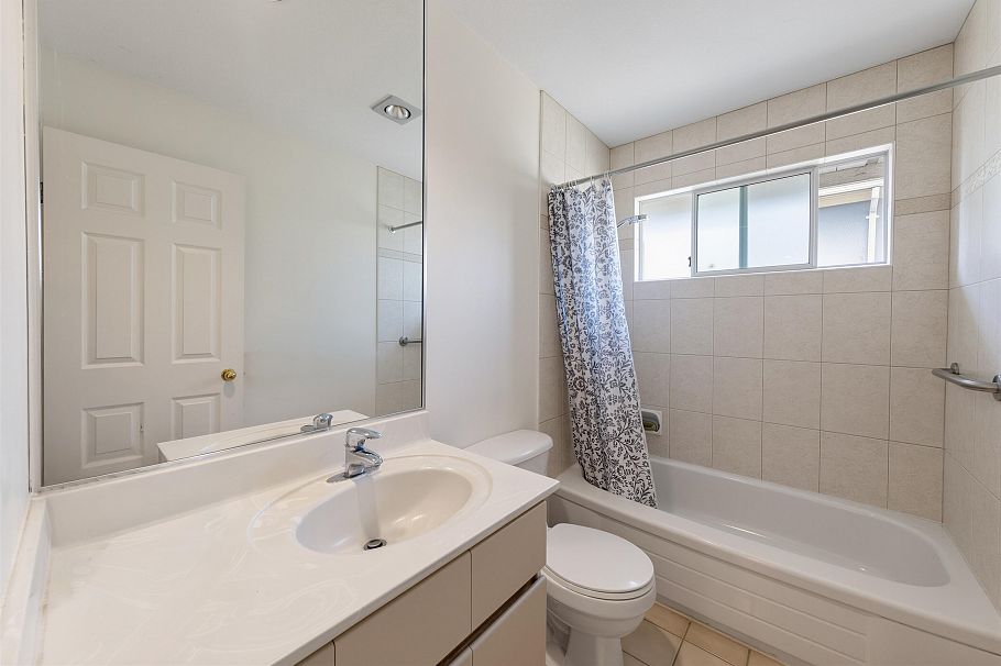 1363 W 48th Avenue Vancouver, BC - 22