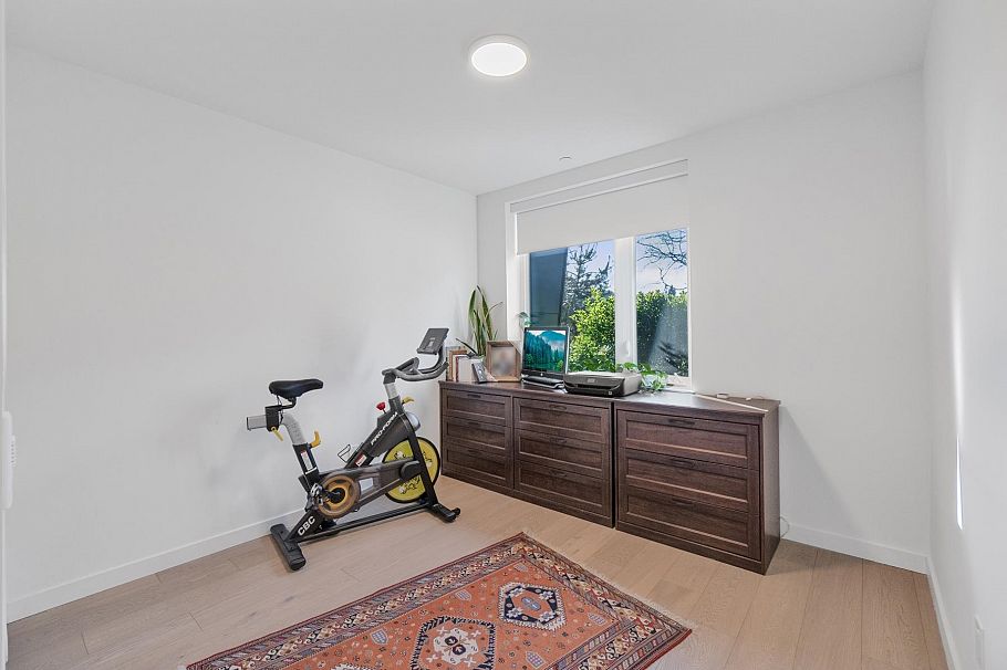 11 528 E 2nd Street North Vancouver, BC - 37