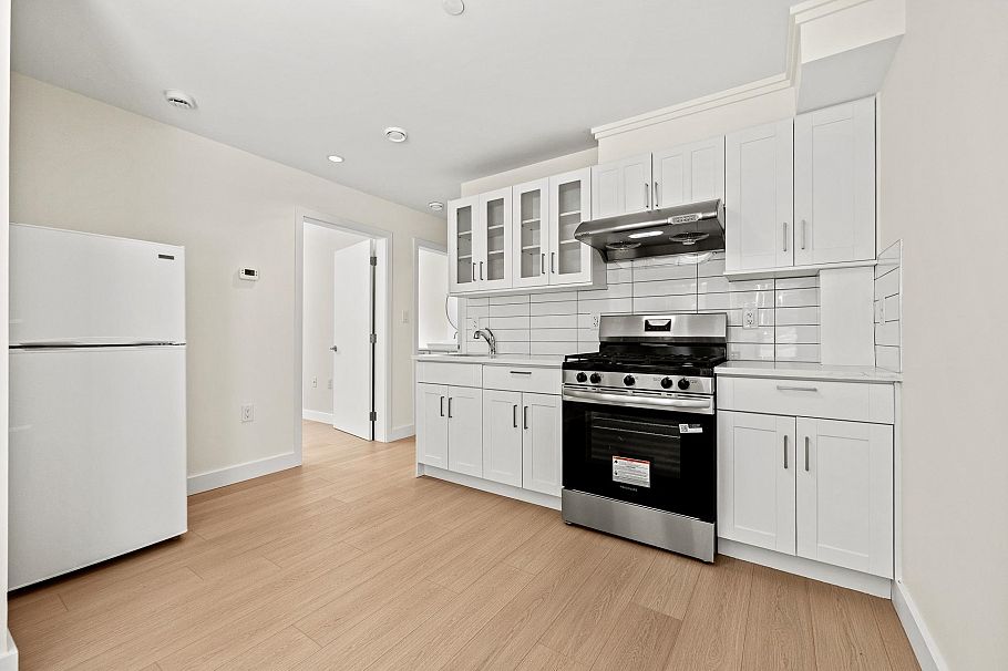 5079 Elgin Street Vancouver, BC - 25
