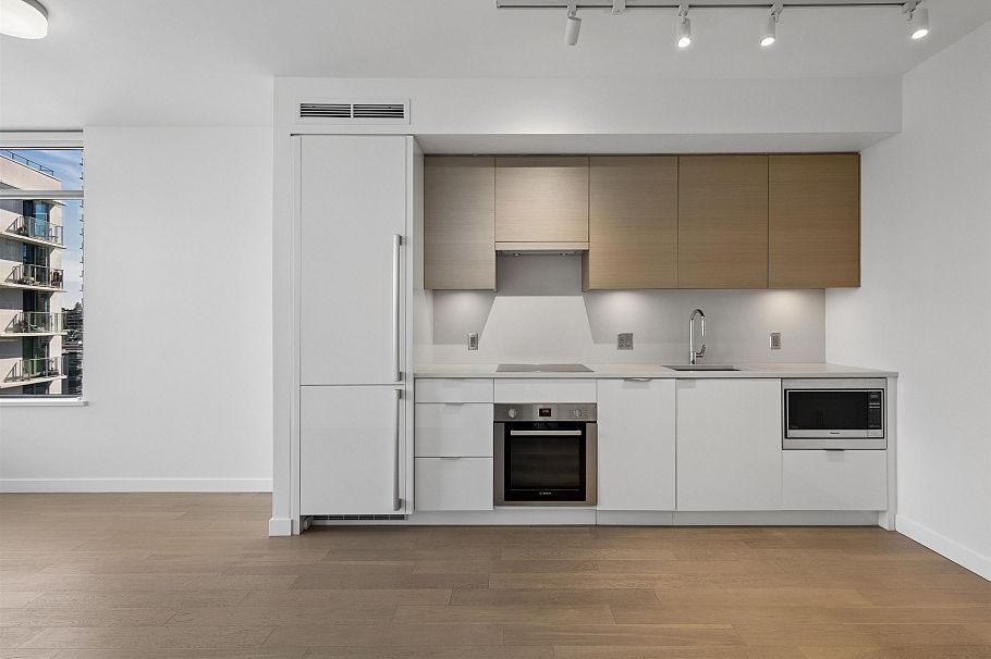1009 1688 Pullman Porter Street Vancouver, BC - 5