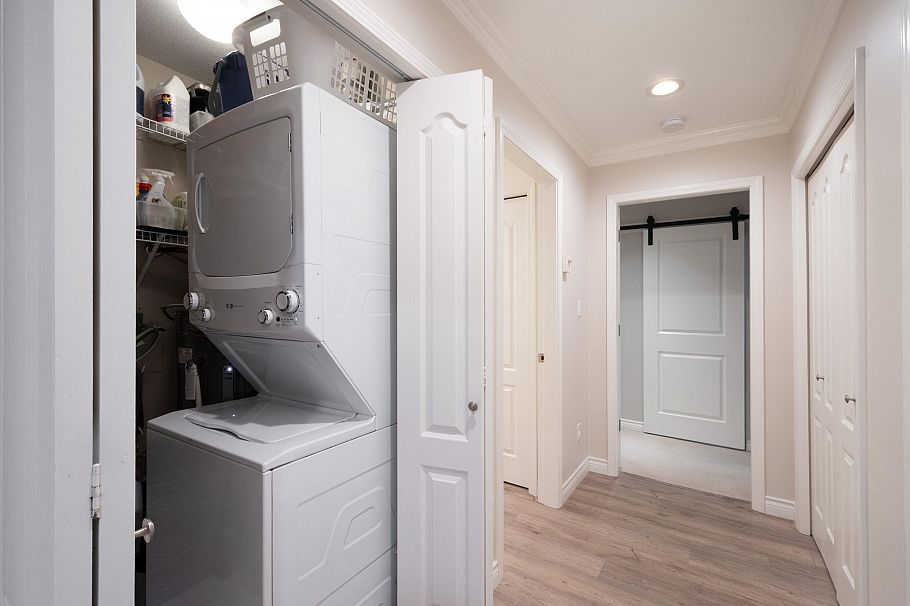 706 1500 Ostler Court North Vancouver, BC - 25