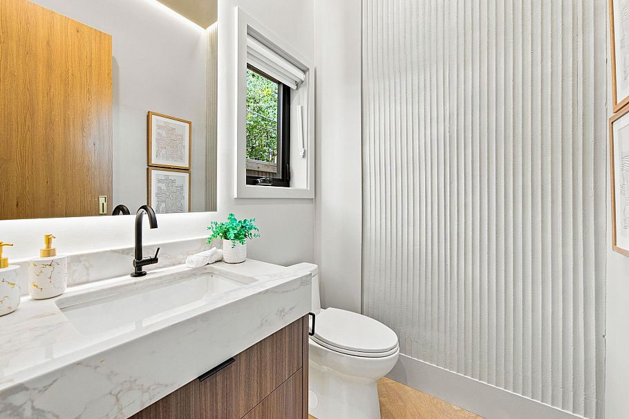 2 646 E 23rd Avenue Vancouver, BC - 18