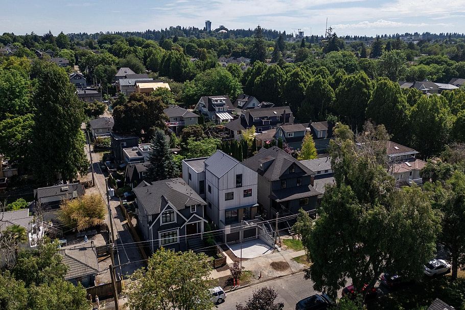 1 60 E 17th Avenue Vancouver, BC - 33