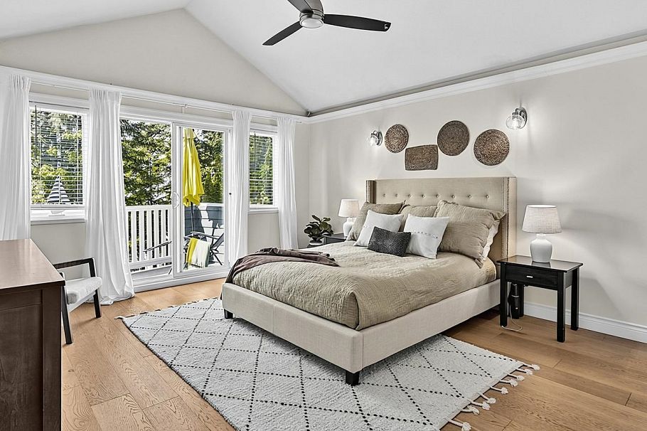 1074 Kilmer Road North Vancouver, BC - 17