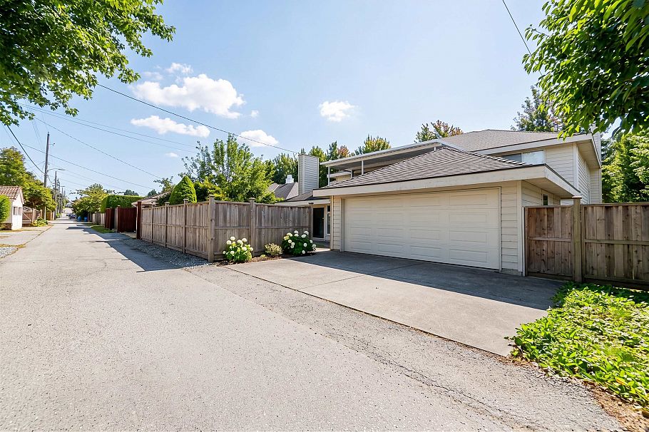 1363 W 48th Avenue Vancouver, BC - 38