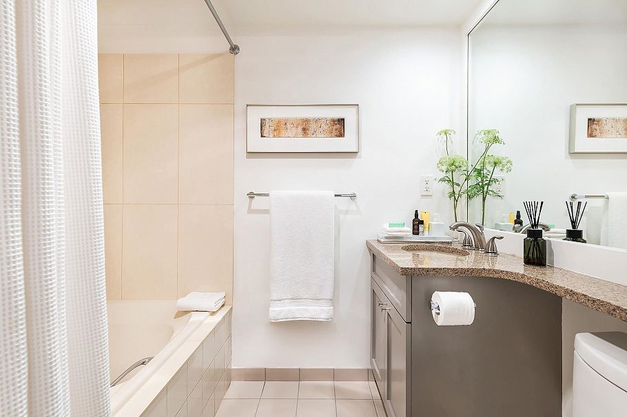 1 5939 Yew Street Vancouver, BC - 18