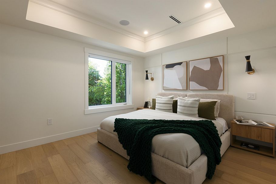1 258 E 19 Avenue Vancouver, BC - 25
