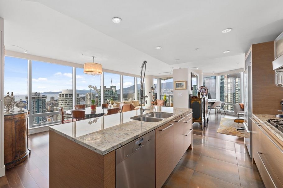 3302 1111 Alberni Street Vancouver, BC - 12