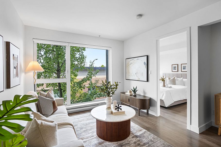 211 1588 E Hastings Street Vancouver, BC - 6