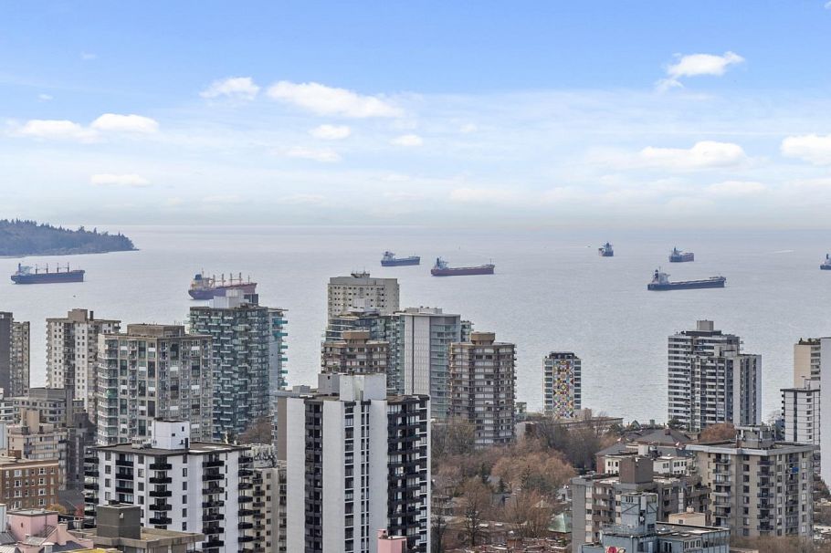 3302 1111 Alberni Street Vancouver, BC - 1